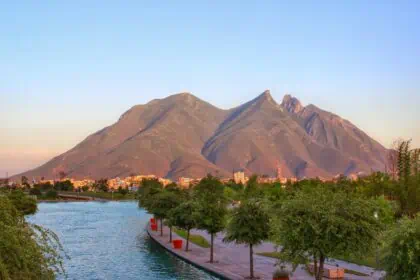 Monterrey-1607 - El clima en Nuevo León: miércoles bochornoso en Monterrey